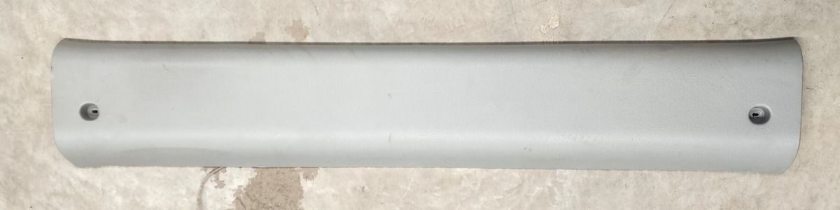 NP200 ROOFLINING REAR TRIM
