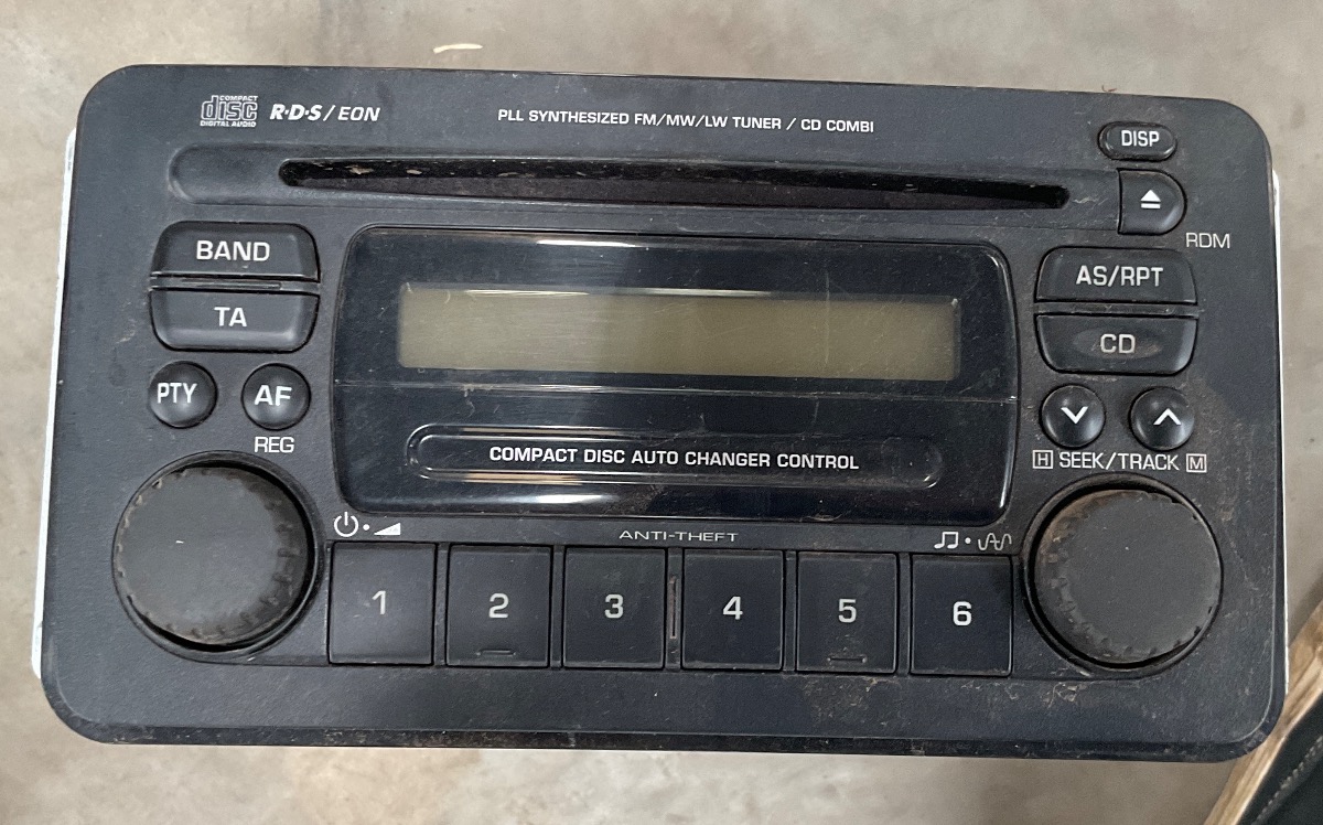 JIMNY 1.3 RADIO