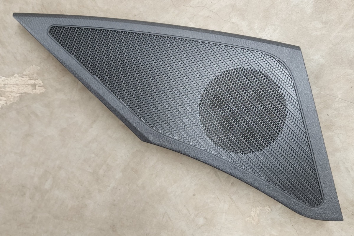 3 RIGHT DASH SPEAKER GRILL