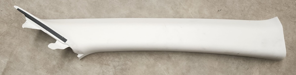 3 RIGHT A-PILLAR TRIM