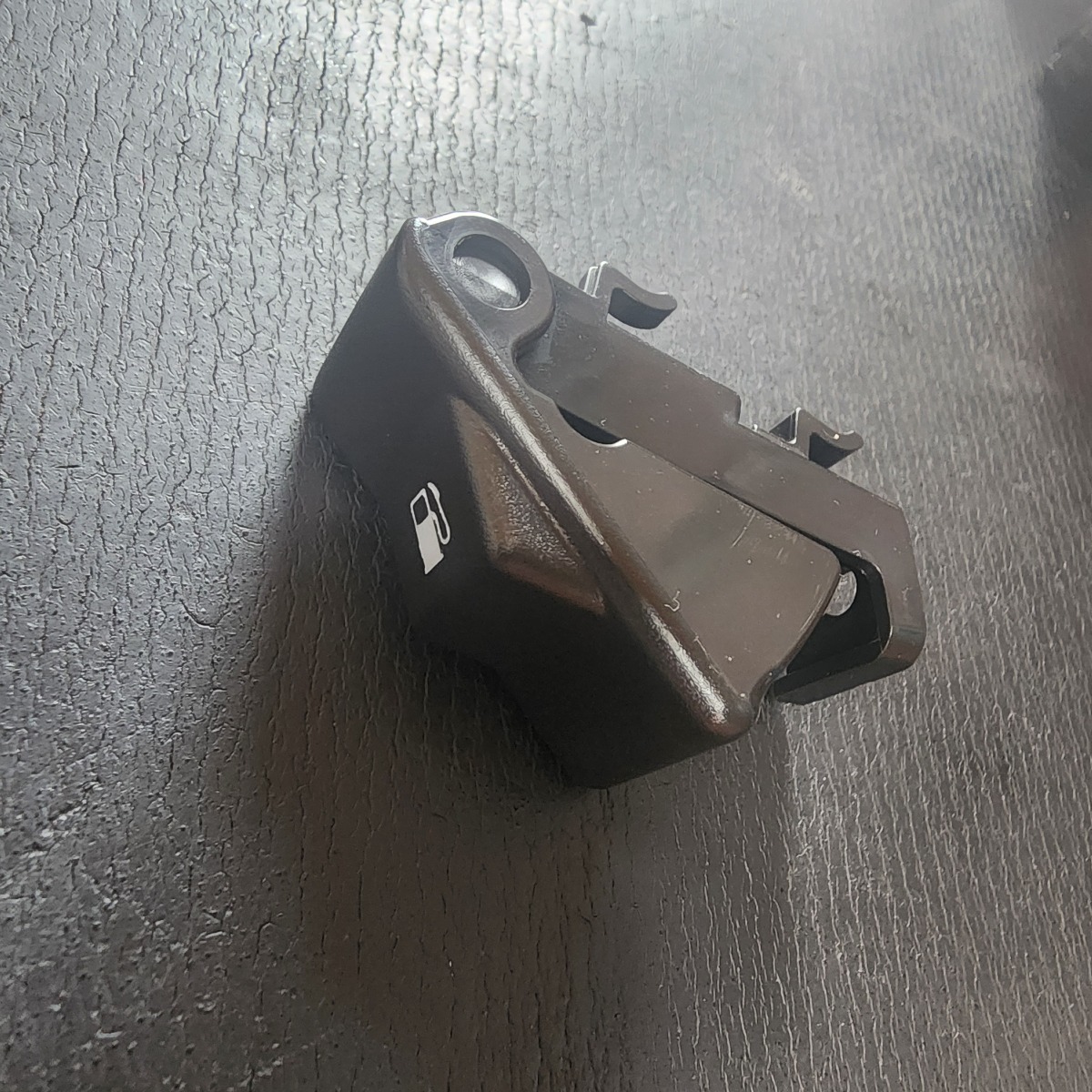 3 FUEL FLAP HANDLE