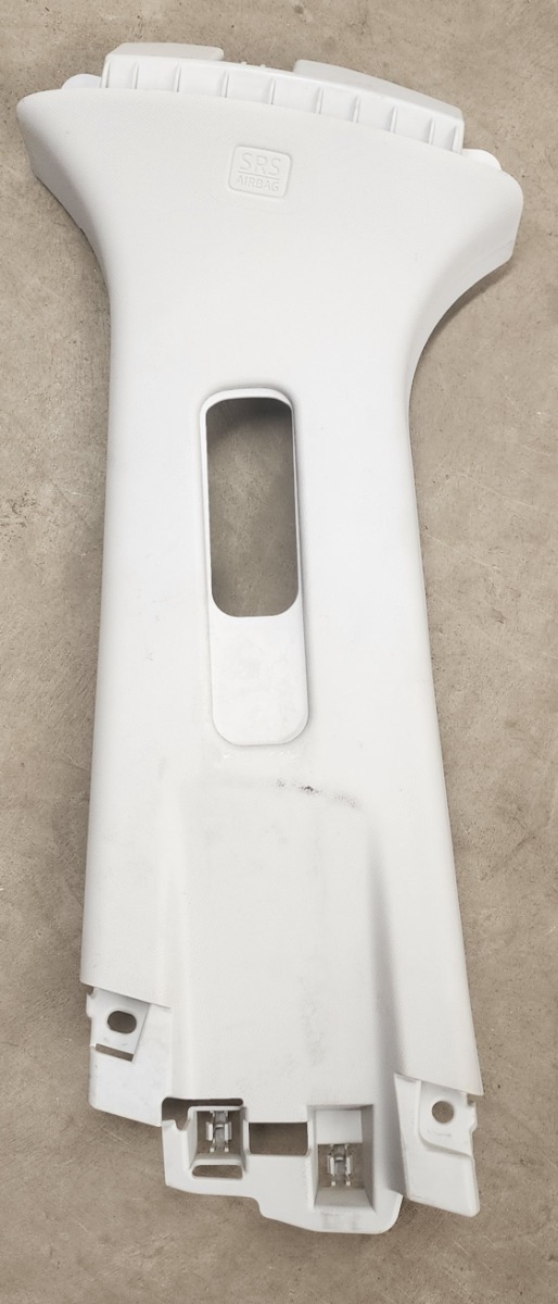 3 LEFT UPPER B-PILLAR TRIM