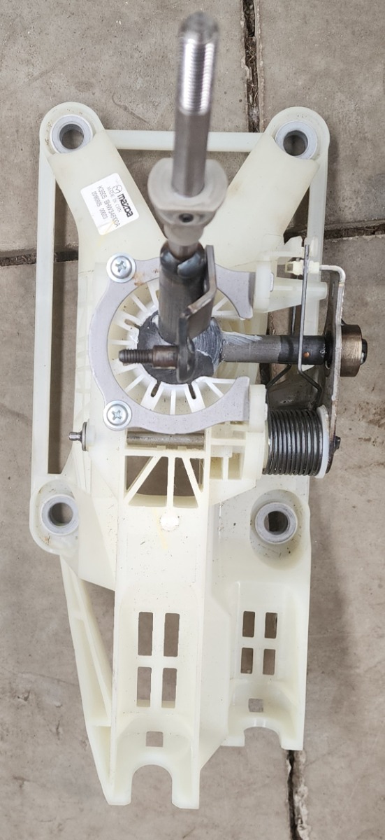 3 MANUAL GEAR LEVER ASSY
