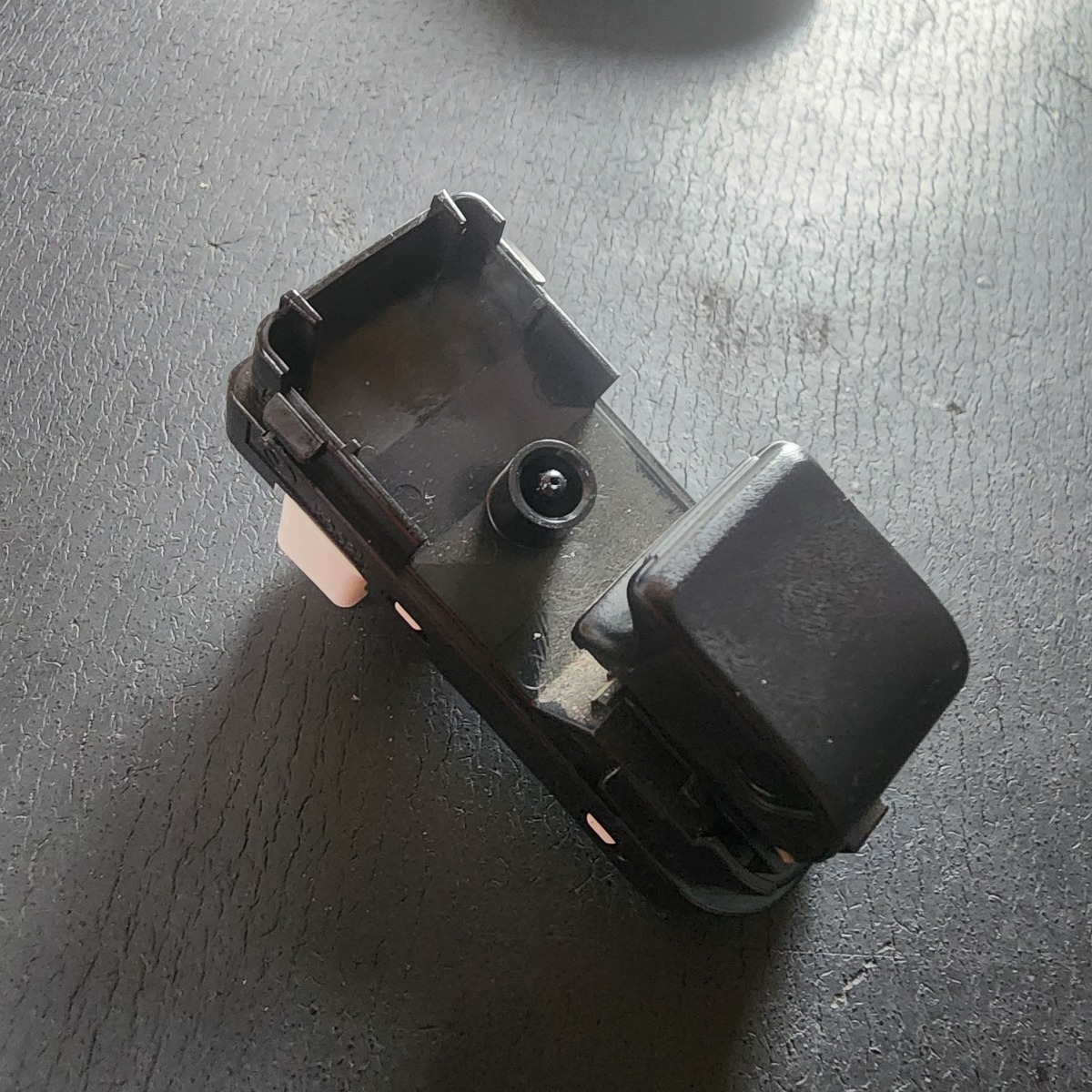 3 RIGHT REAR WINDOW SWITCH