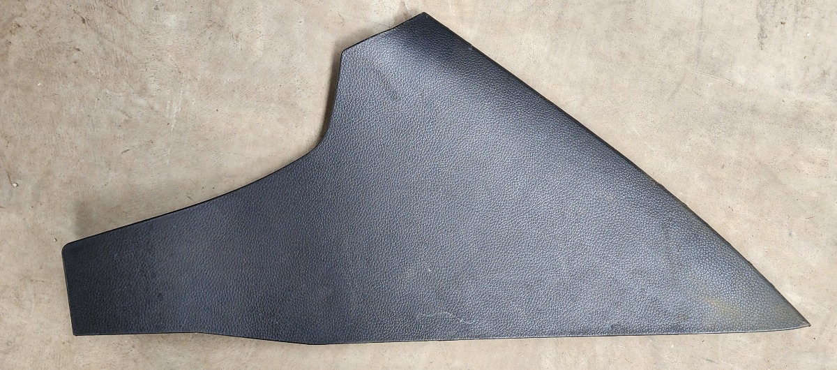 SWIFT LOWER DASH CONSOLE TRIM LEFT