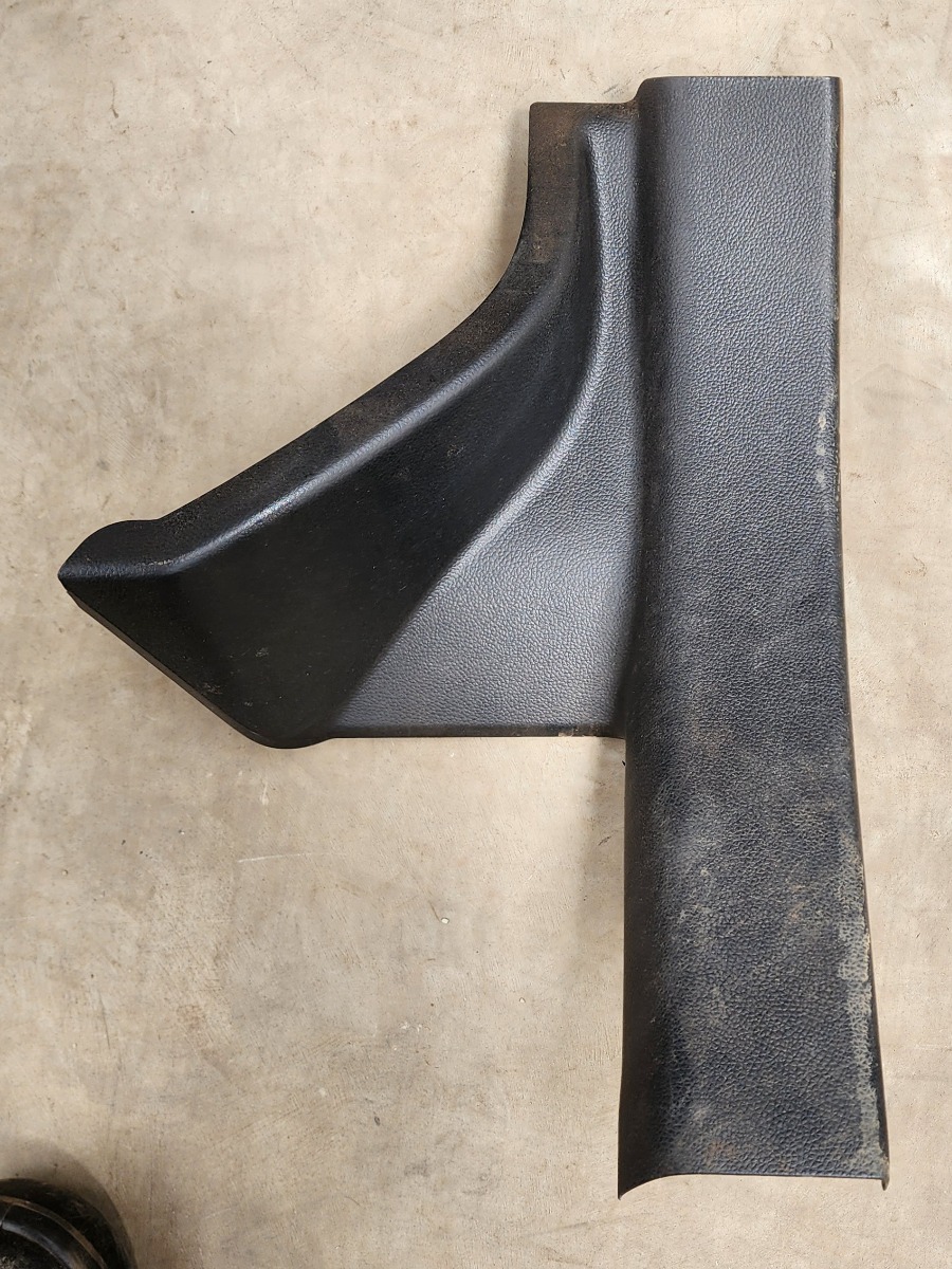 SWIFT LEFT REAR INNER FLOOR TRIM