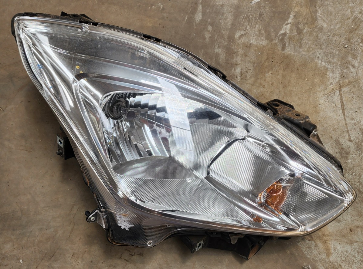 SWIFT RIGHT HEADLAMP (3512052R50000)
