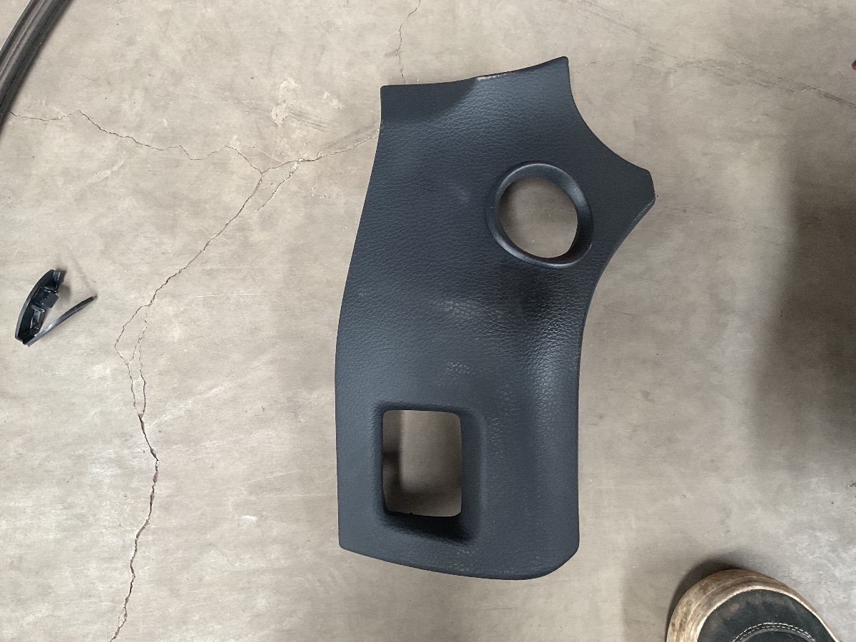 CH-R INSTRUMENT PANEL TRIM RIGHT