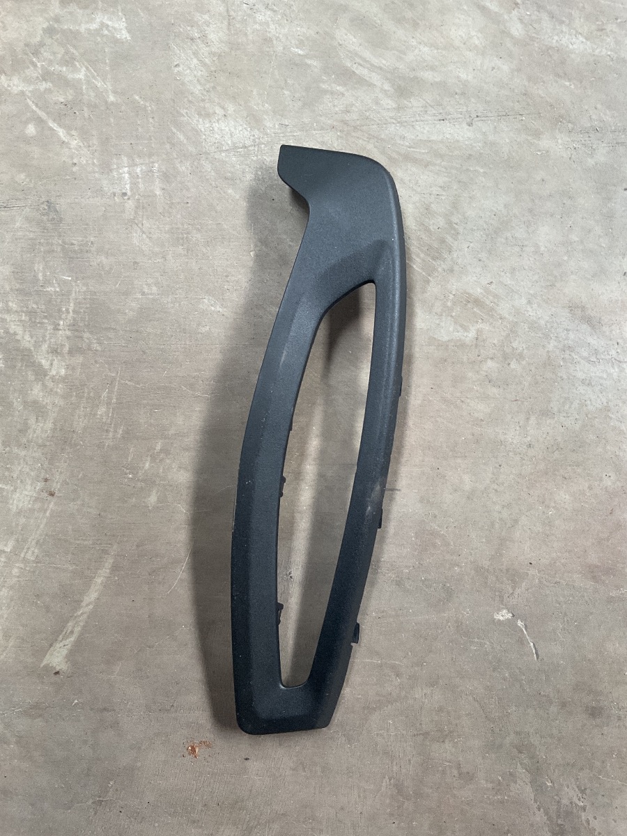 C-HR AIR INTAKE VENT LEFT