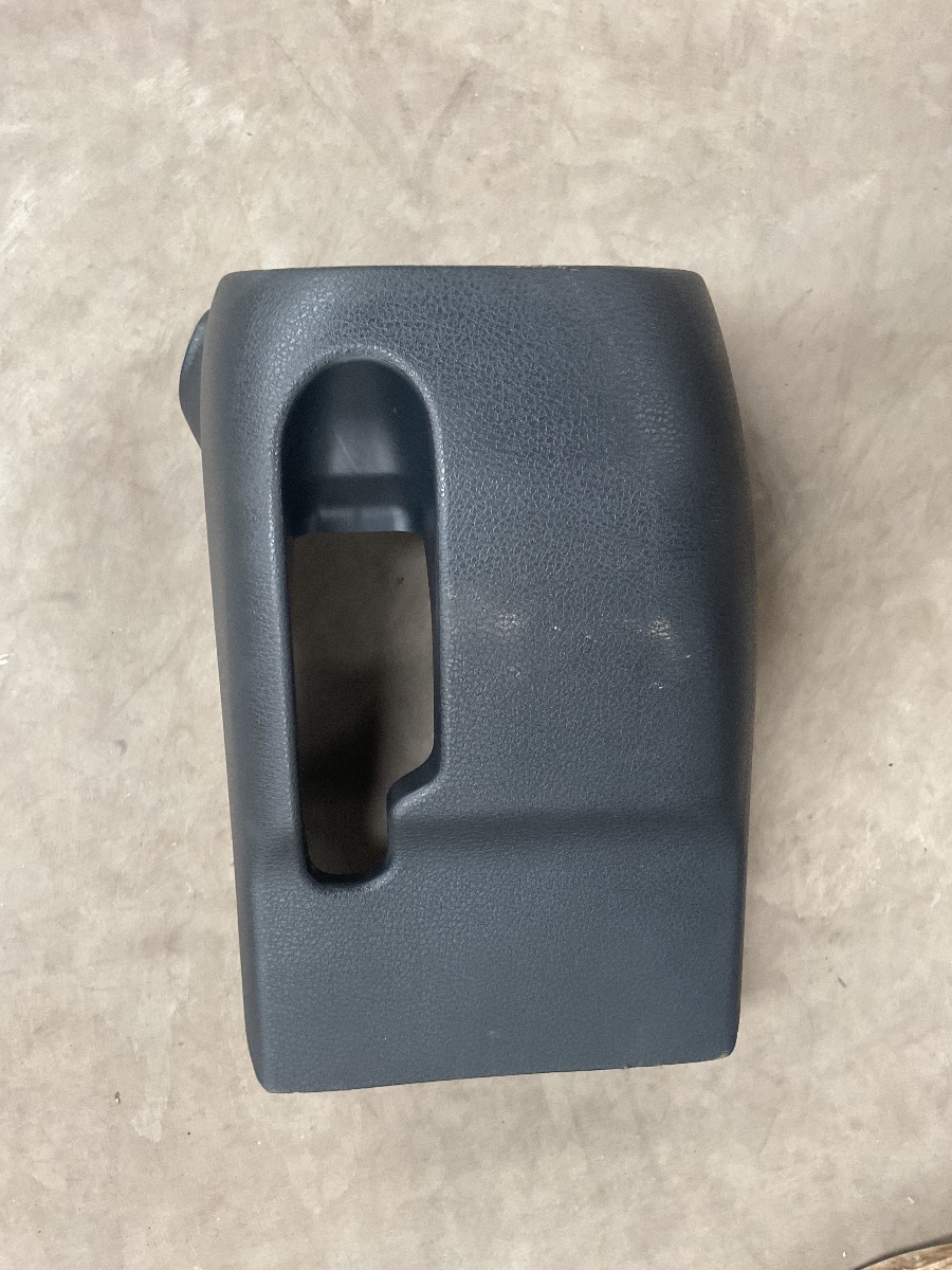 CH-R STEERING COVER LOWER