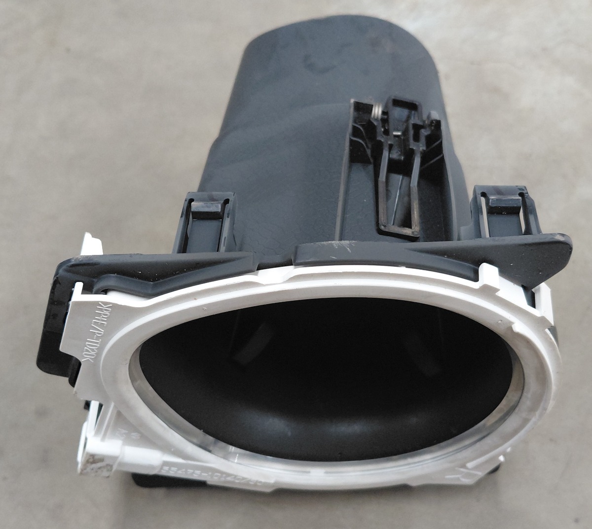 C-HR CUP HOLDER