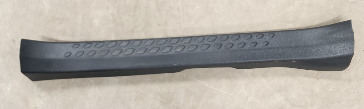 C-HR Front Inner Entry Beading - Right