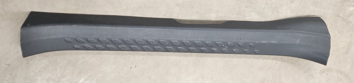 C-HR LEFT FRONT DOOR SCUFF