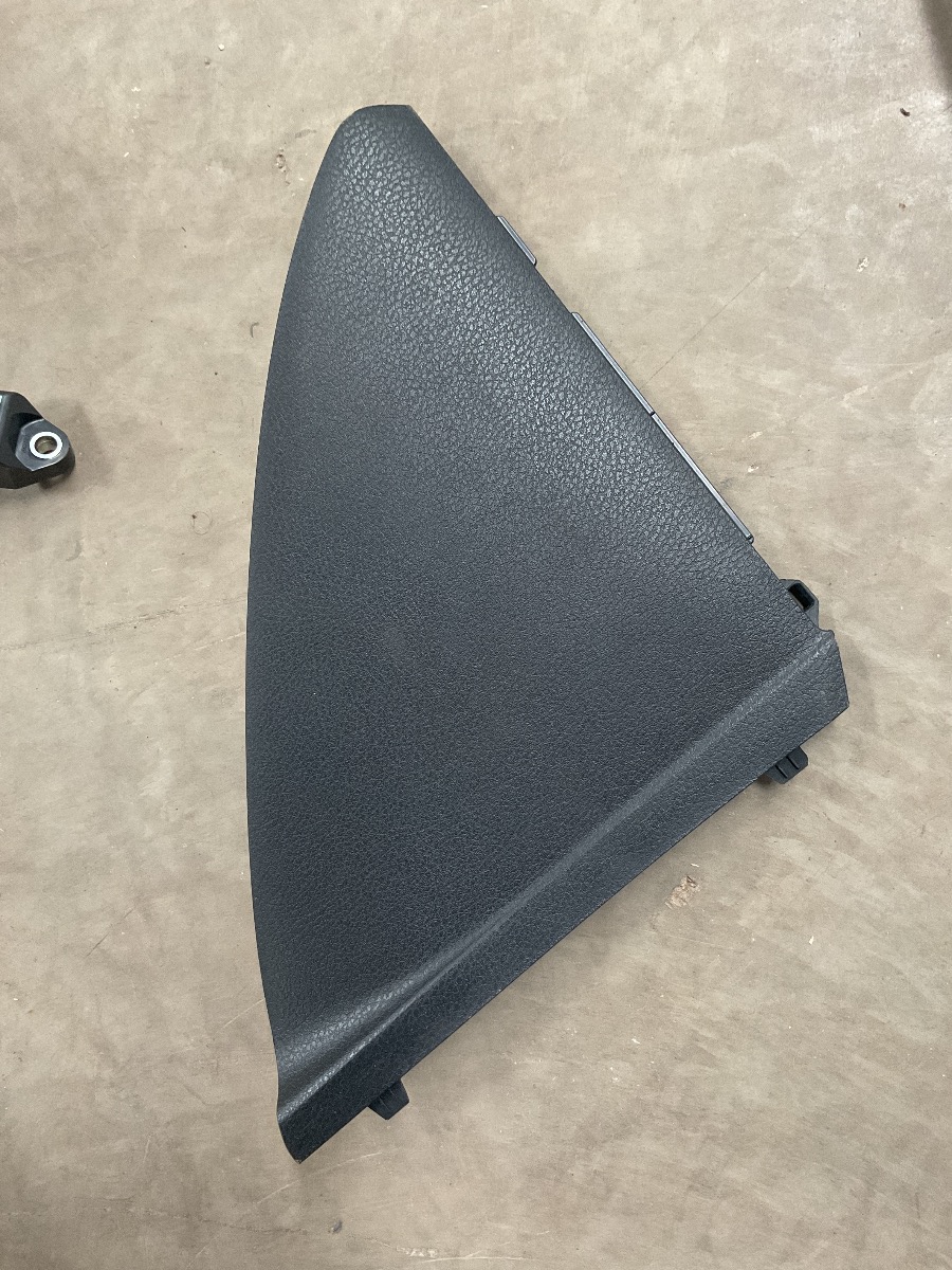 C-HR RIGHT DASH COVER