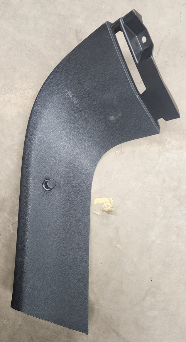 TERRITORY RIGHT REAR BOOT UPPER TRIM