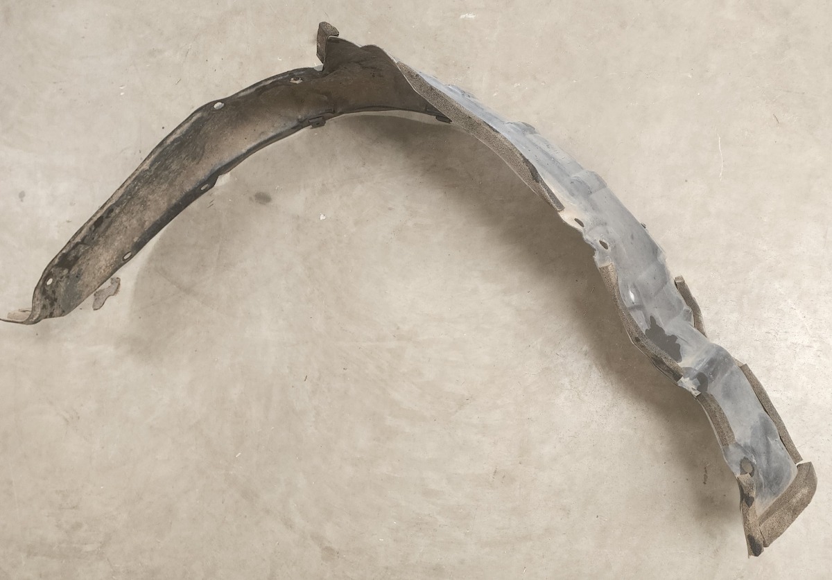NP300 Left Front Fender Liner