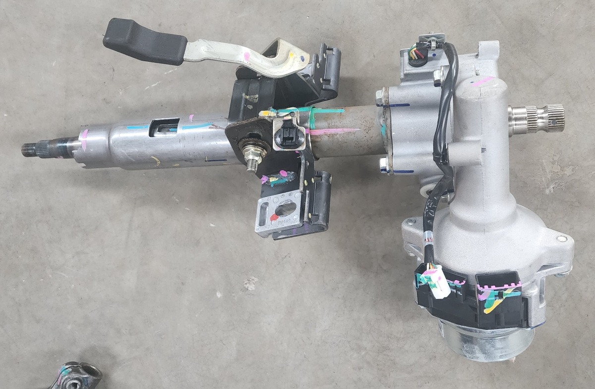 SWIFT STEERING COLUMN