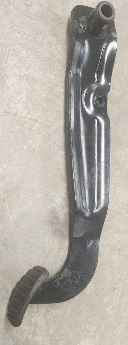 NP200 Clutch Pedal