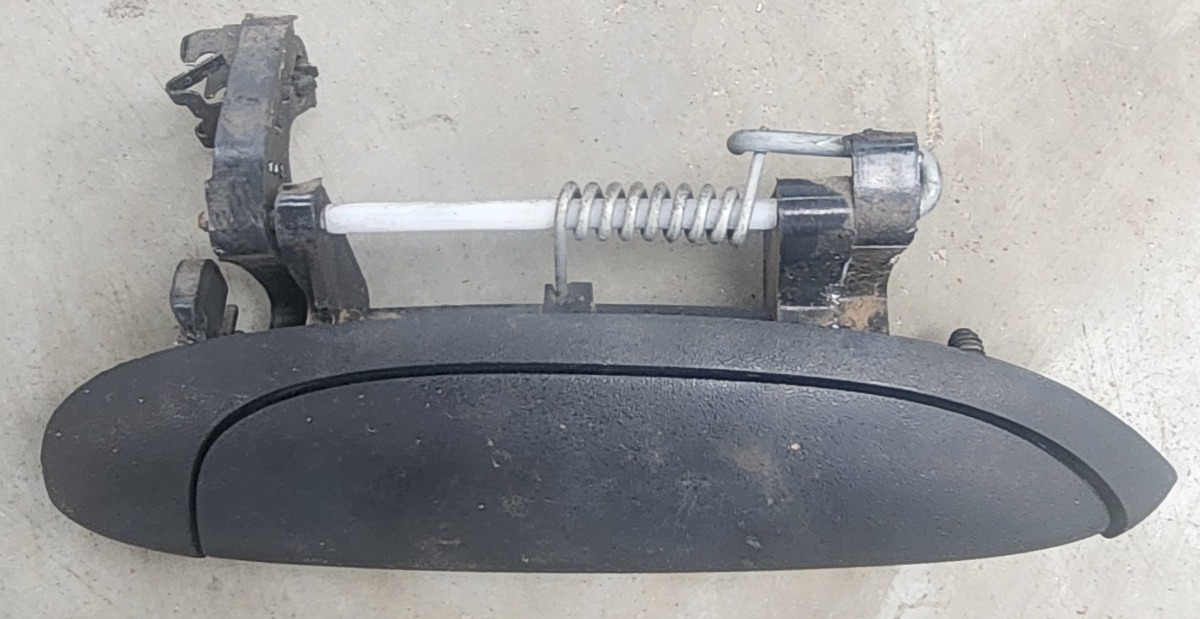 NP200 Right Front Door Handle