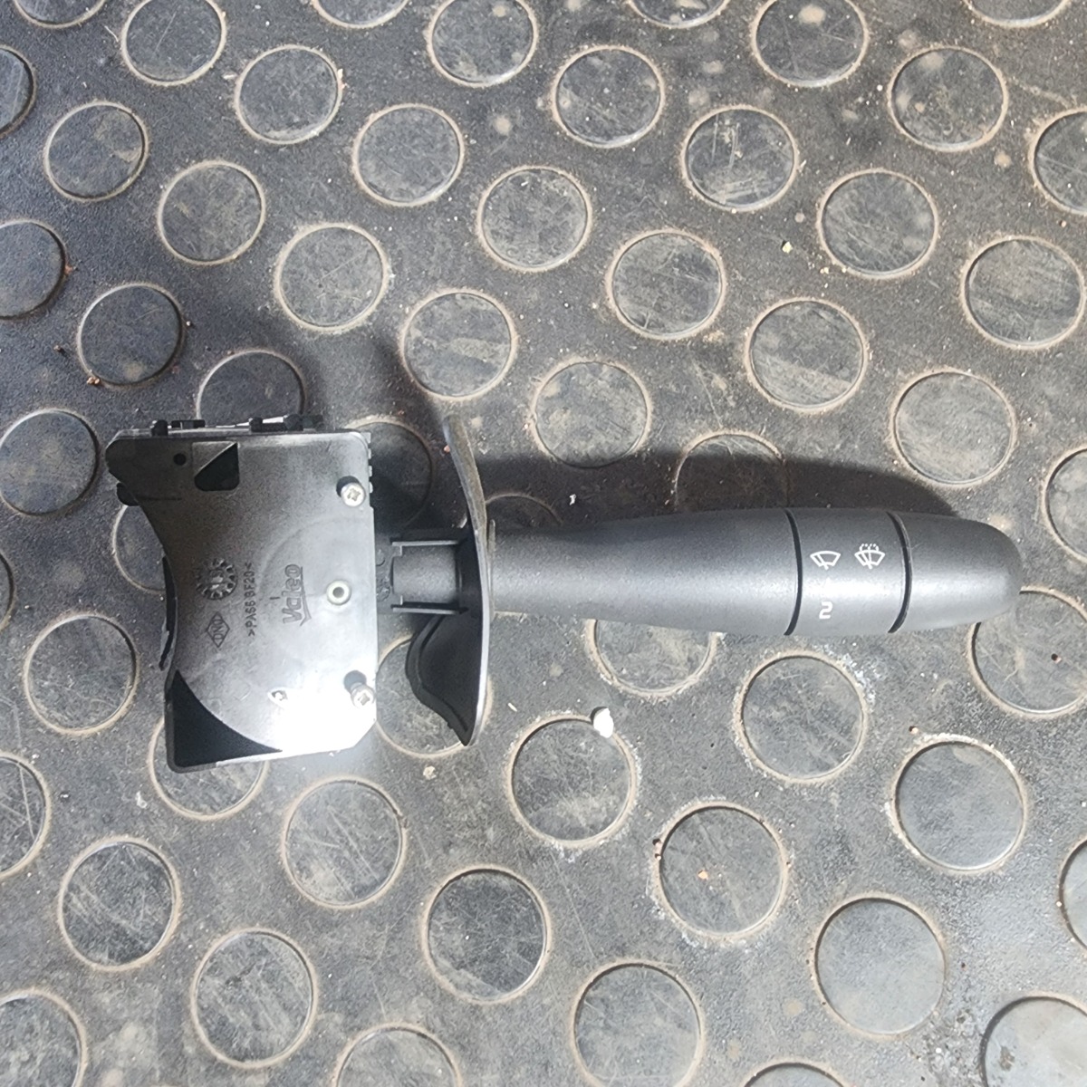 NP200 WIPER SWITCH