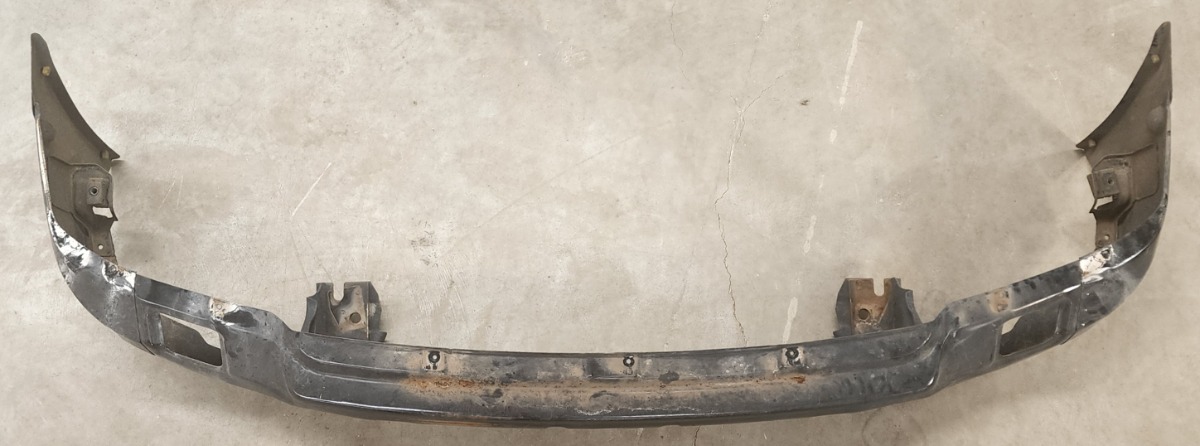 NP300 Front Bumper Carrier Assy