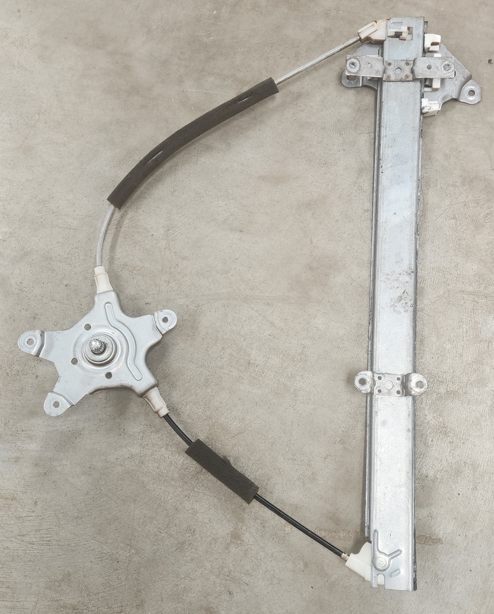 NP300 Right Window Lifter MANUAL