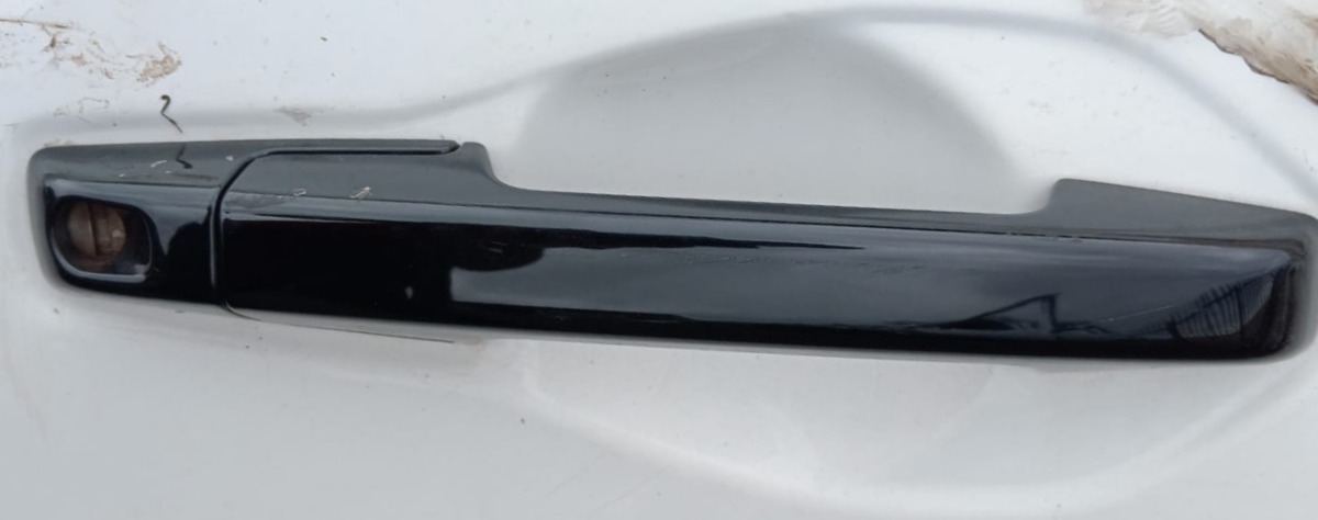 KIGER RIGHT FRONT DOOR OUTER HANDLE