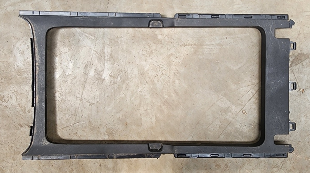 TERRITORY CENTRE CONSOLE BEZEL