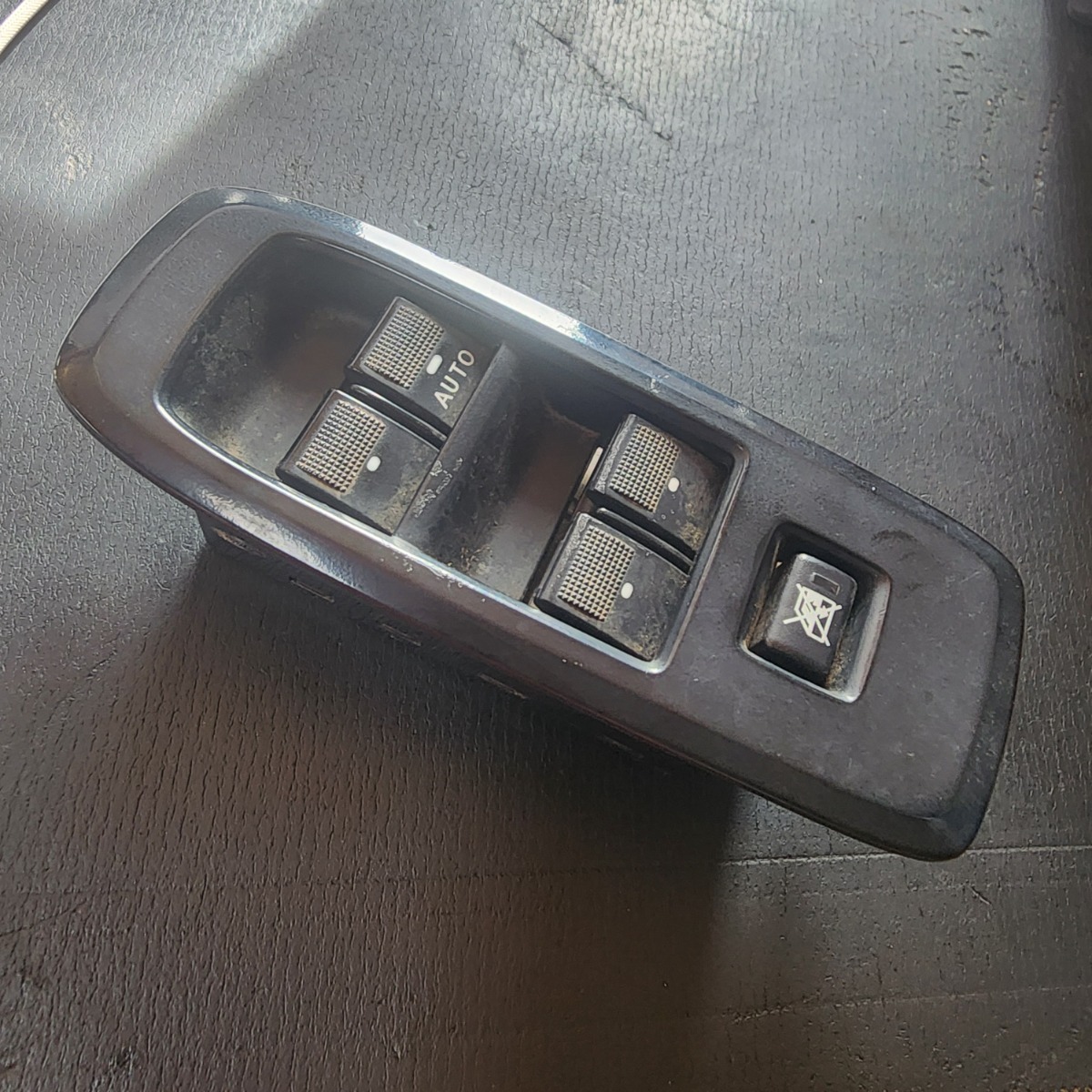 RANGER DRIVER DOOR WINDOW SWITCH