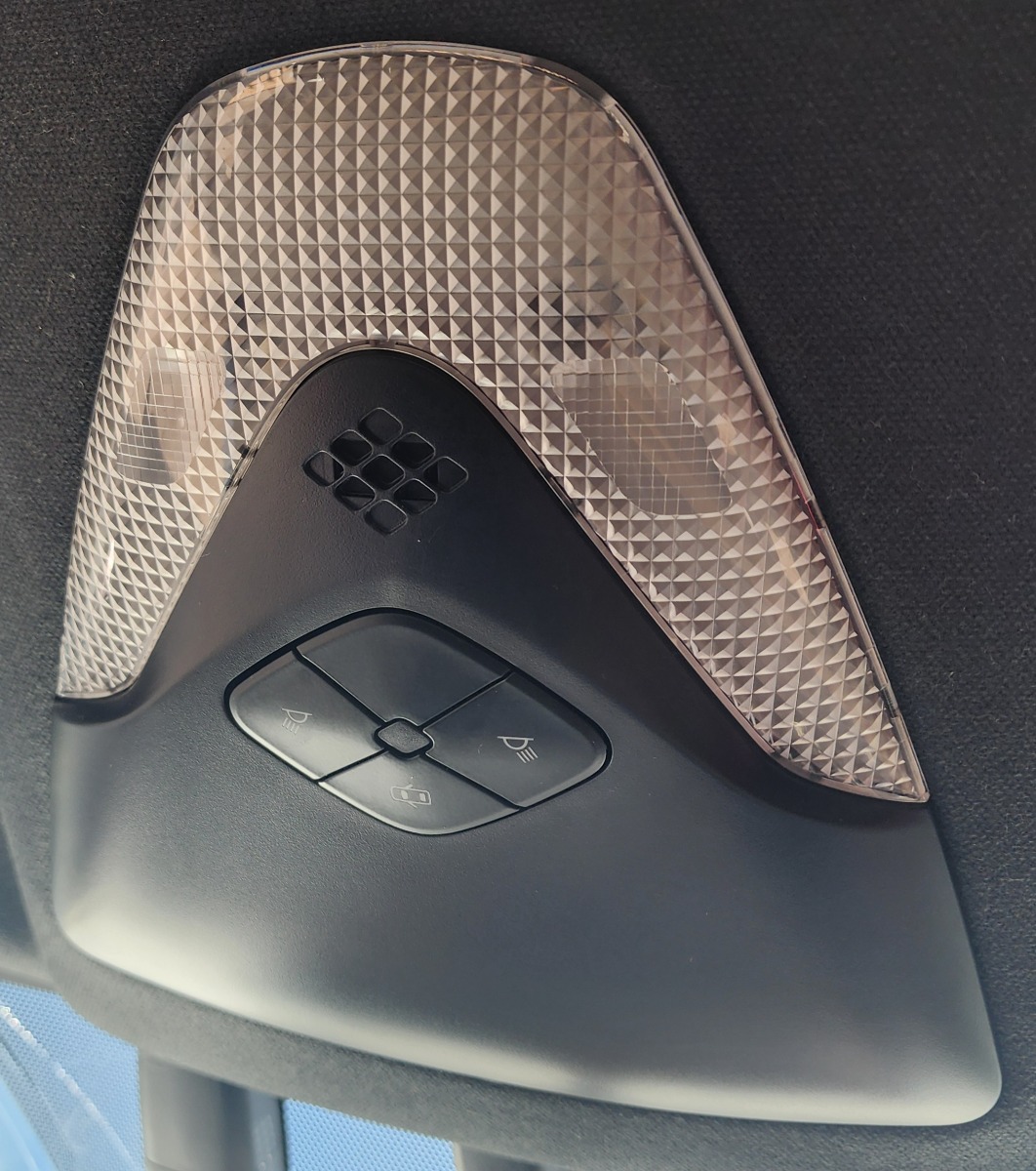 C-HR Front Center Roof Lamp