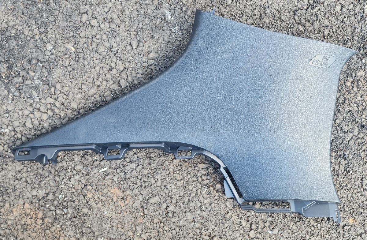 C-HR LEFT C-PILLAR TRIM UPPER
