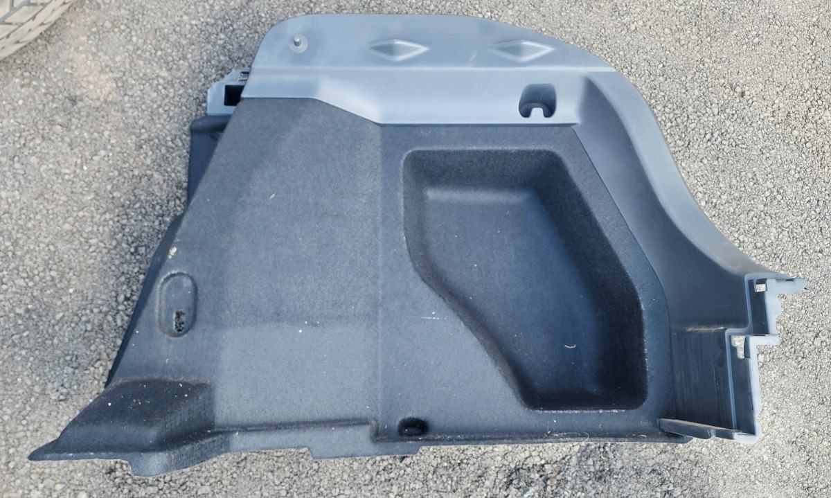 C-HR RIGHT REAR BOOT PANEL