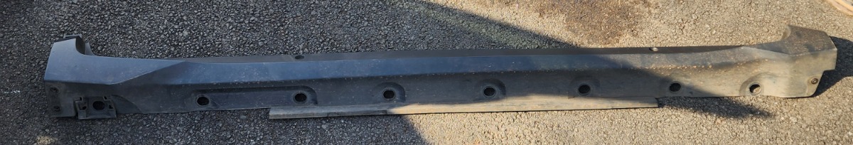 C-HR Door Sill Moulding Right