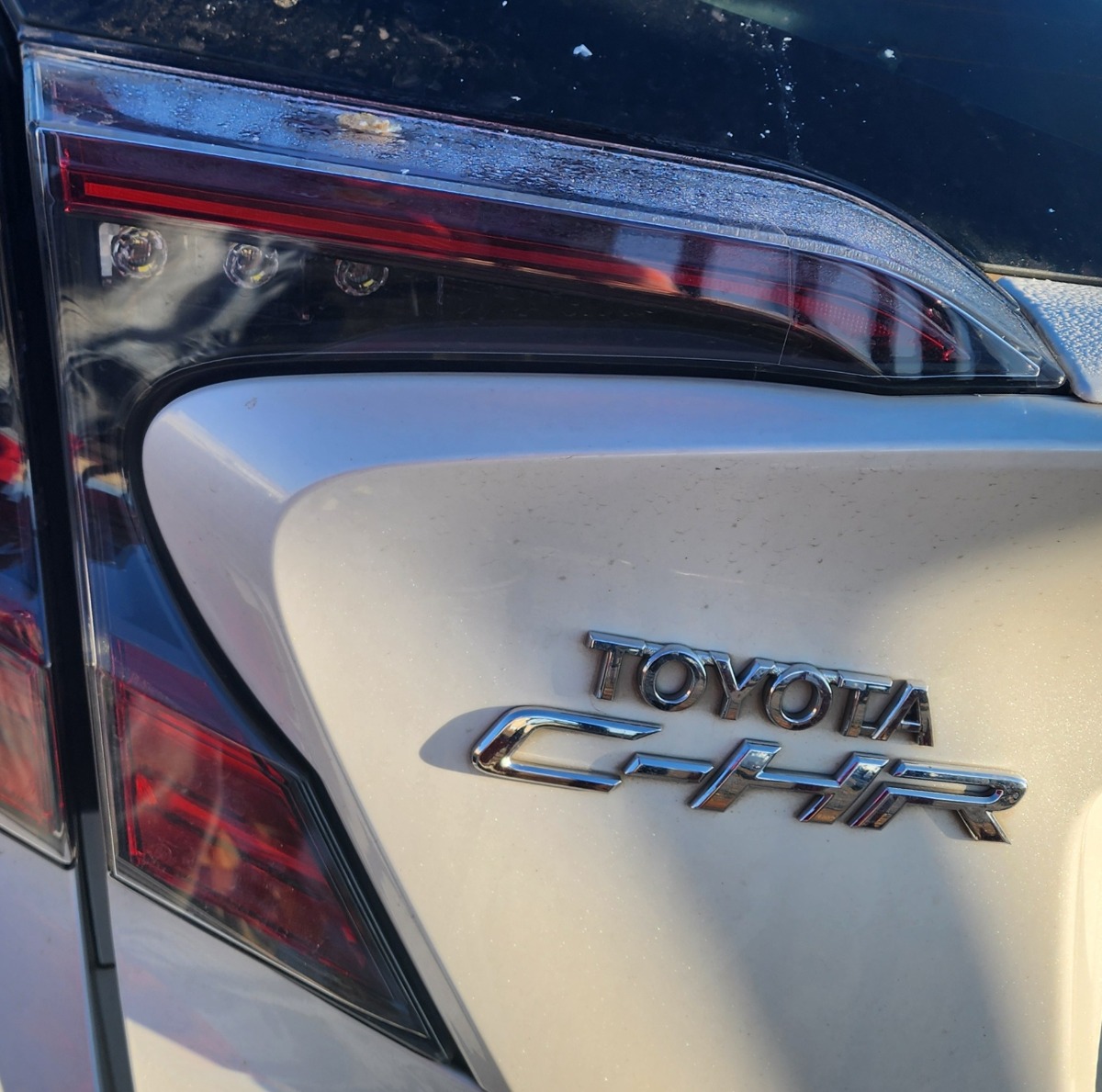 C-HR LEFT INNER TAIL LIGHT