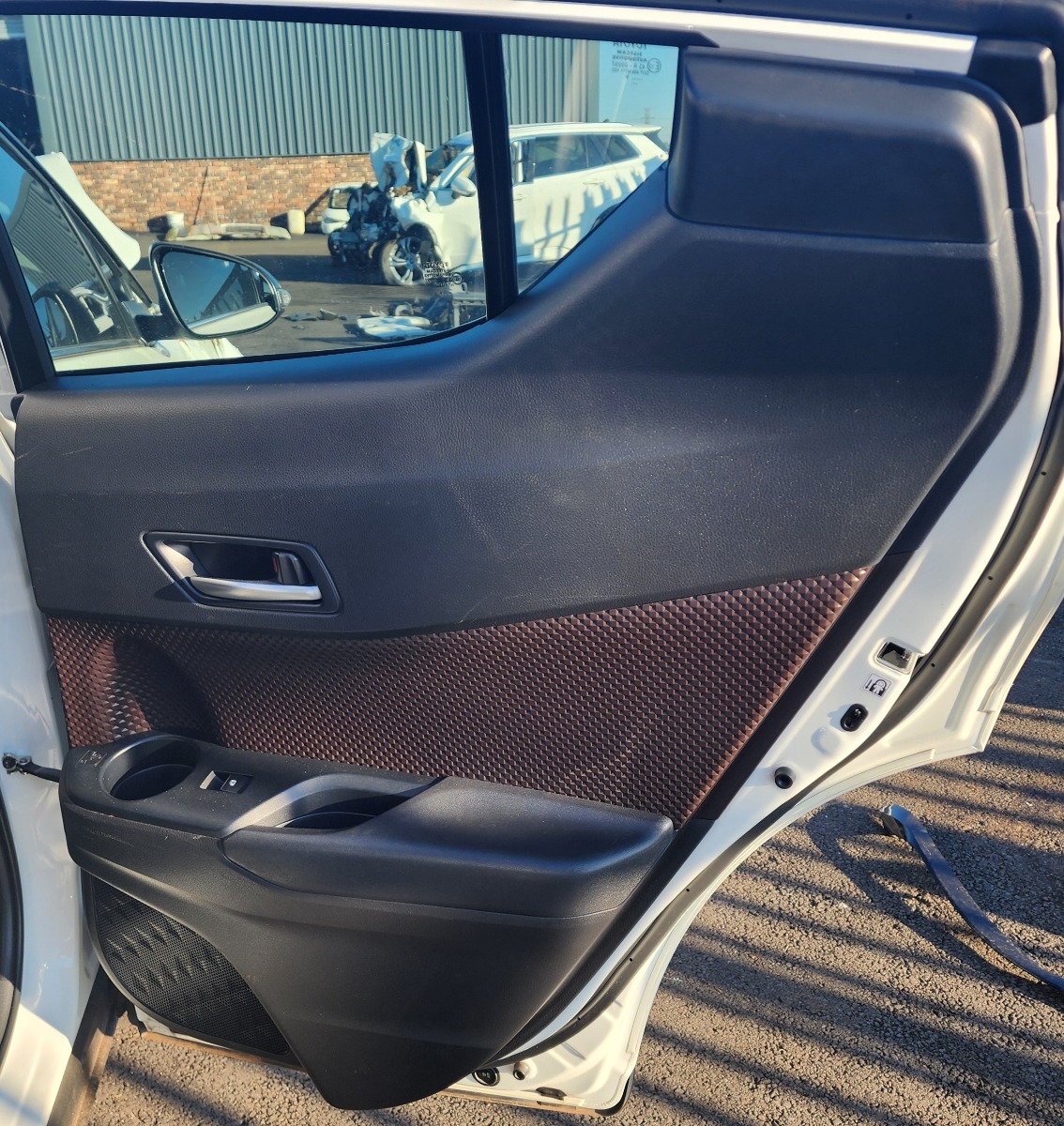 C-HR RIGHT REAR DOOR PANEL