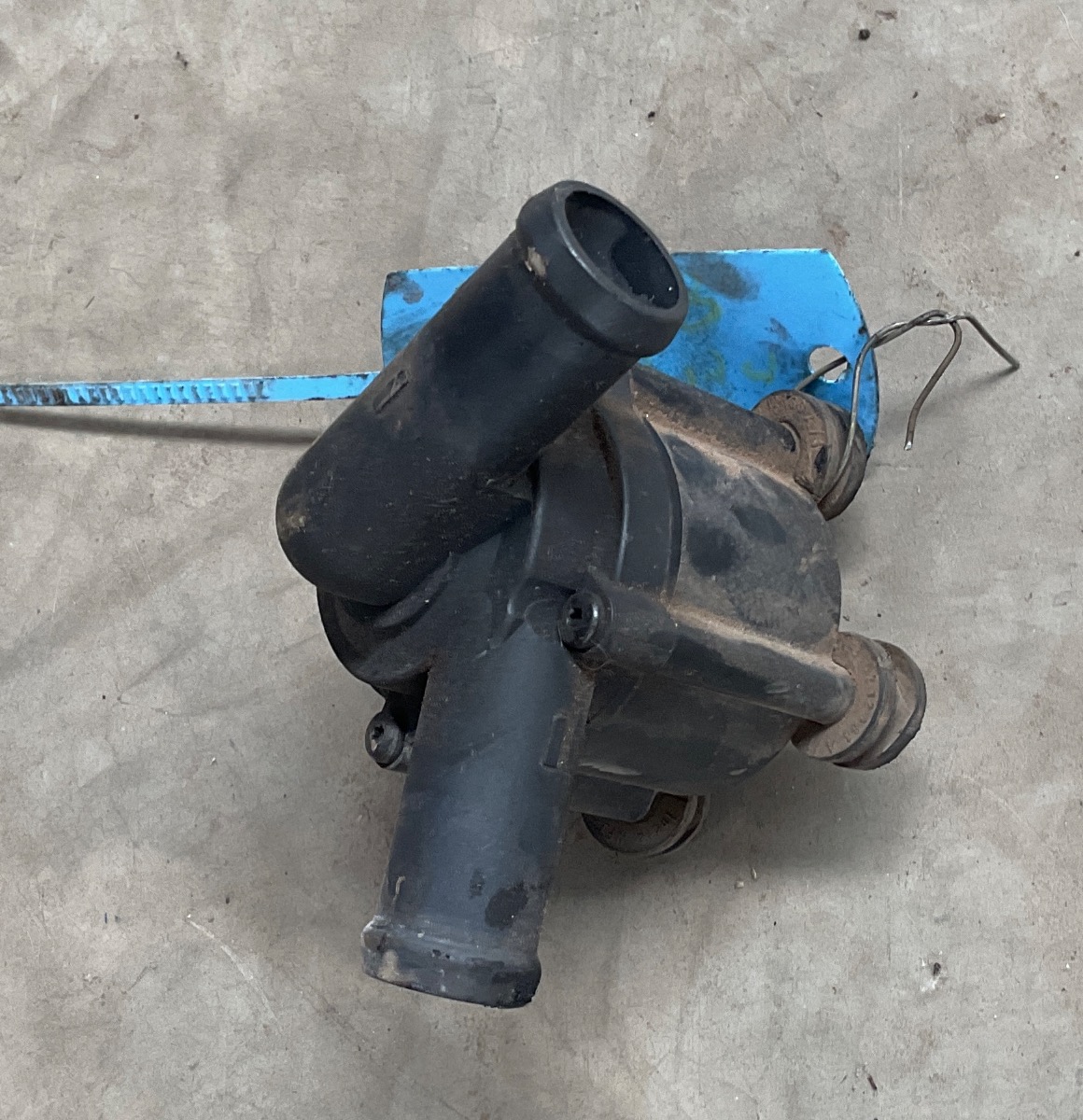 A4 WATER PUMP 3 PIN