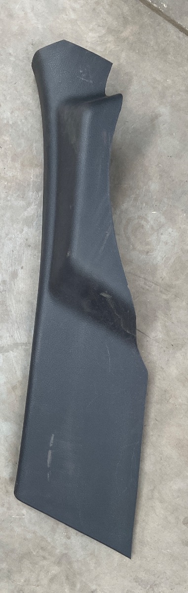 POLO 6R PASSENGERS SIDE REAR C PILLAR TRIM