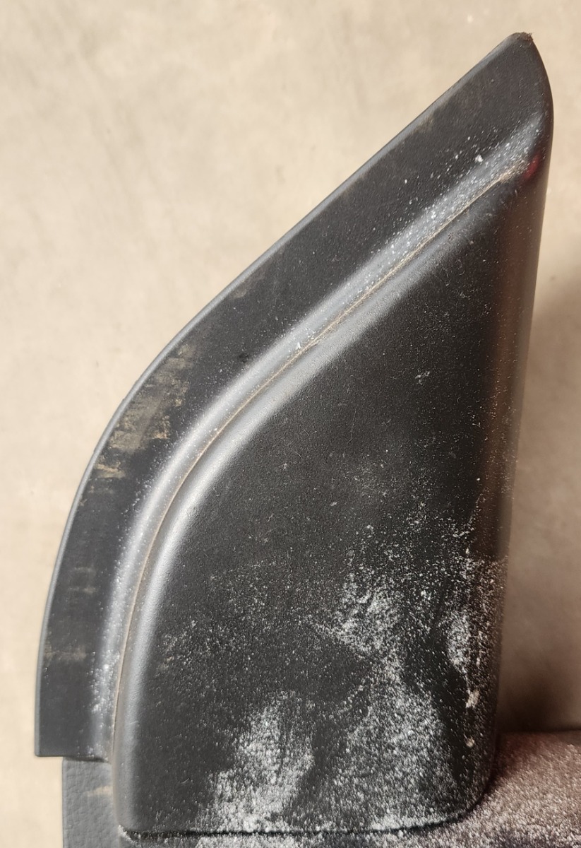 STARLET RIGHT FRONT DOOR INNER TRIM