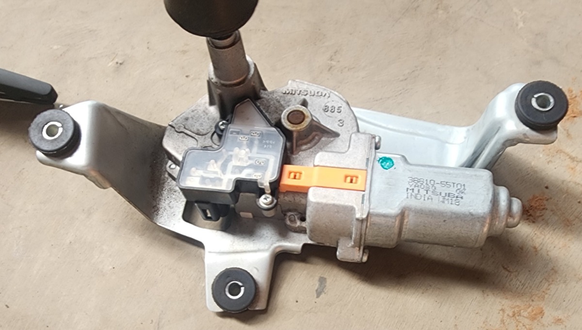 Starlet Rear Wiper Motor Assy