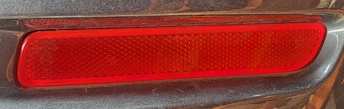 STARLET RIGHT REAR REFLECTOR