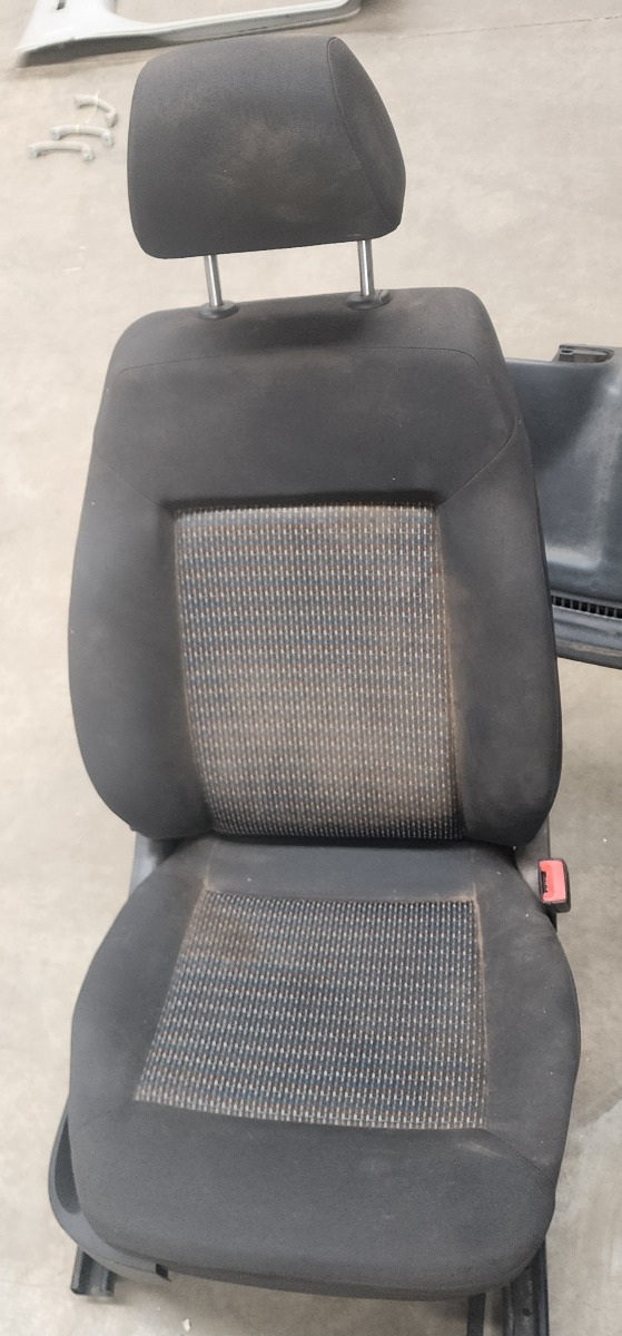 POLO VIVO MK2 RIGHT FRONT SEAT