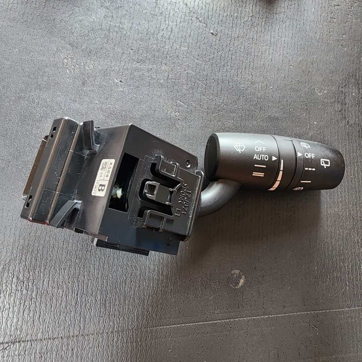 3 WIPER SWITCH