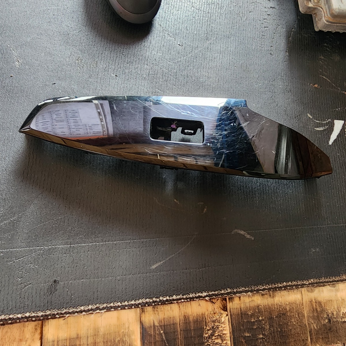 3 LEFT REAR DOOR WINDOW SWITCH TRIM