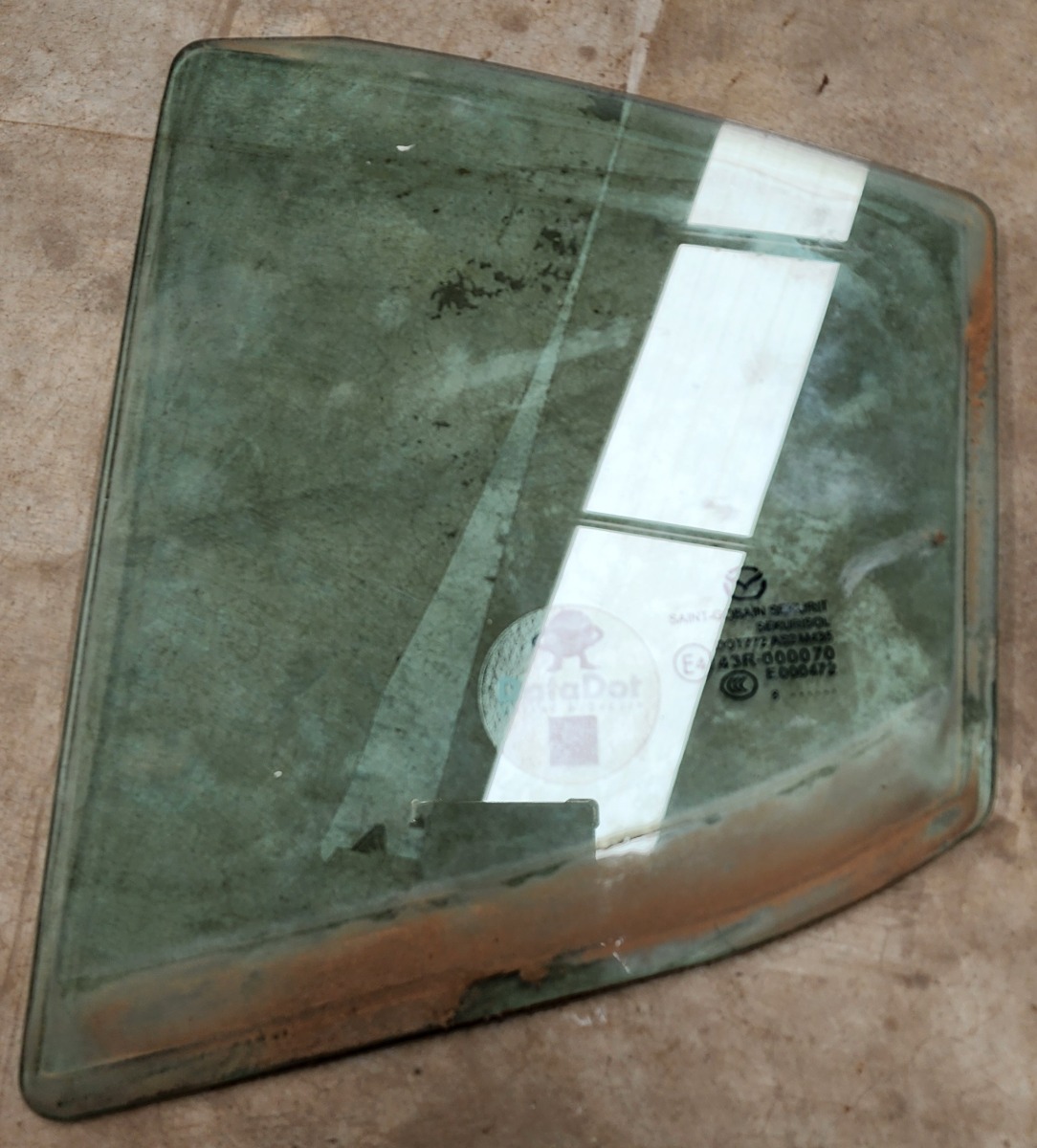 3 LEFT REAR DOOR QUARTER VENT