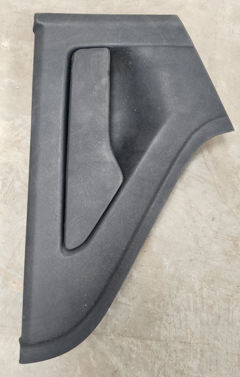 SWIFT LEFT REAR DOOR HANDLE