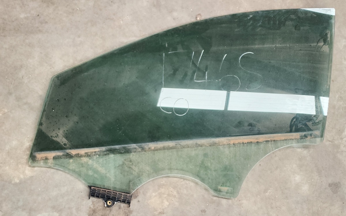 SPORTAGE LEFT FRONT DOOR GLASS