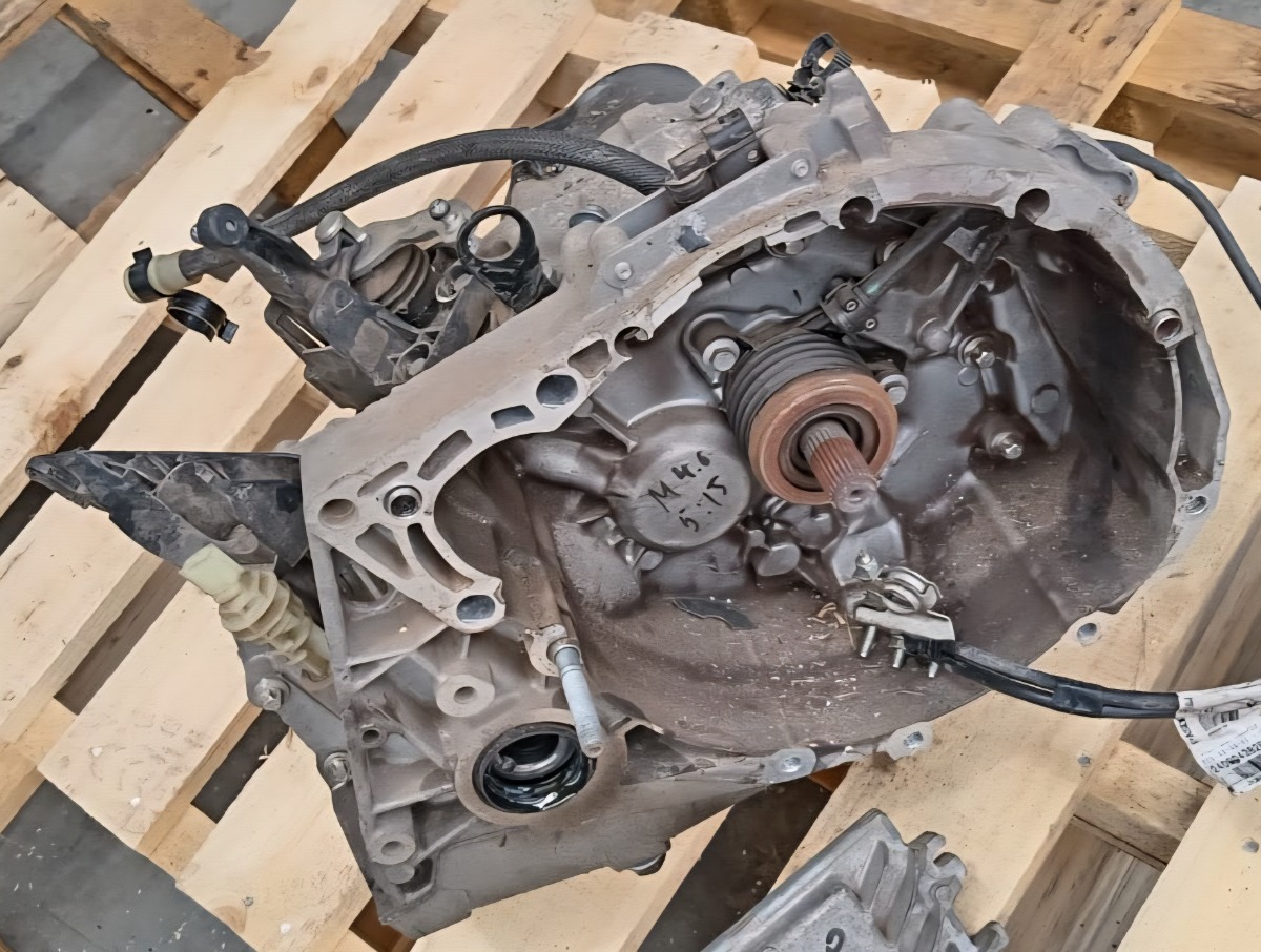 NP200 1.6I MANUAL GEARBOX