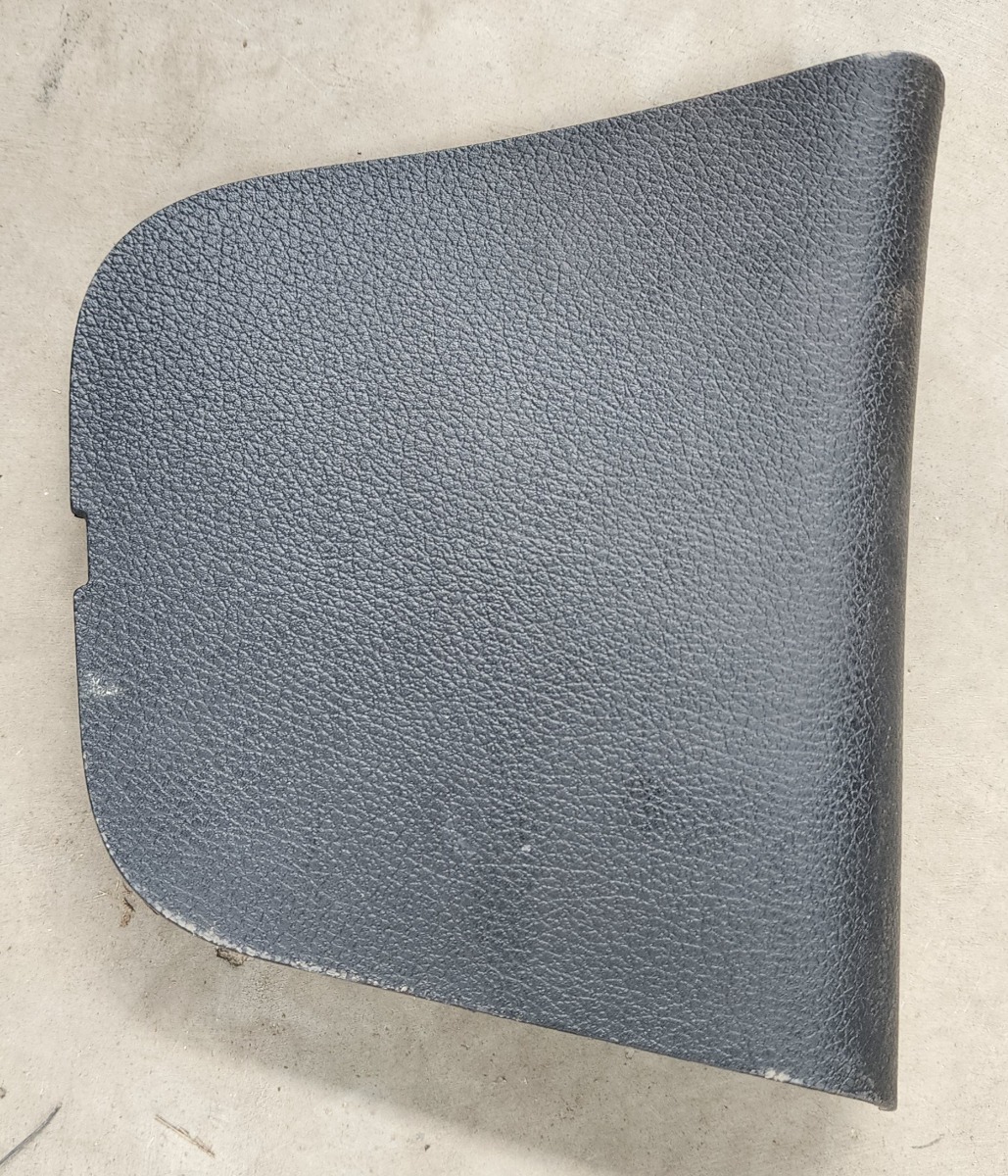 SPORTAGE LEFT REAR BOOT PANEL SERVICE COVER