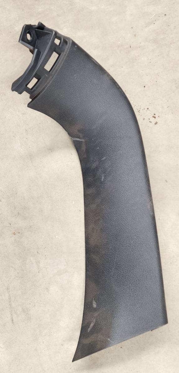 SPORTAGE LEFT UPPER TAILGATE TRIM
