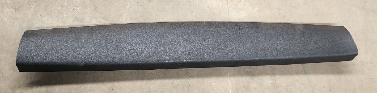 SPORTAGE REAR UPPER CENTRE BOOT COVER